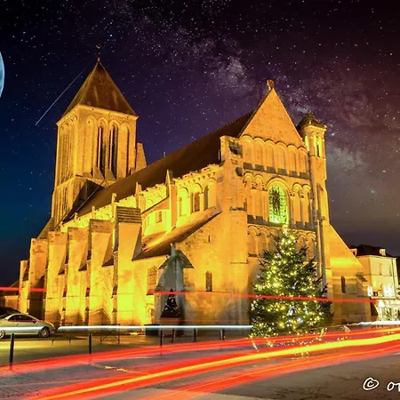 Cosy Duplex Sejour Duo Ou Petite Famille Situation - Proche & Commerces - Wifi Et Linge Inclus * Уистреам